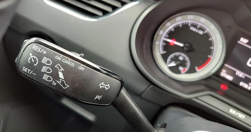 Skoda Octavia cena 63900 przebieg: 171500, rok produkcji 2018 z Gryfice małe 211